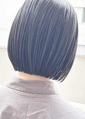 ショートボブ
