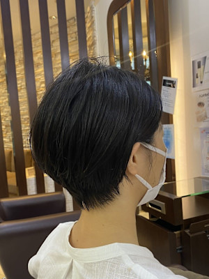 こなれ丸みショート