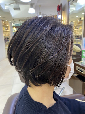 前下がりグラデーションボブ