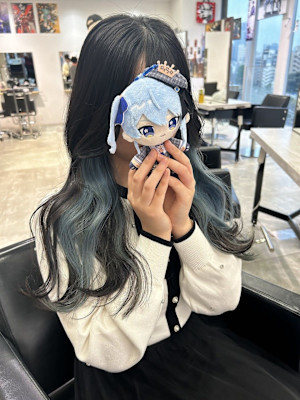 推しカラー イヤリングカラー  ロングヘア