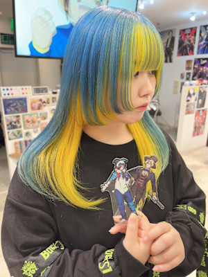 ウルフカット インナーカラー ケアブリーチ 推しカラー