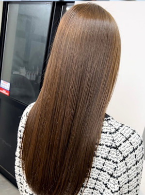 髪質改善×艶髪ブラウンストレート【縮毛矯正＋トリートメント】