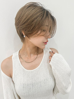 ハイトーンショートヘア