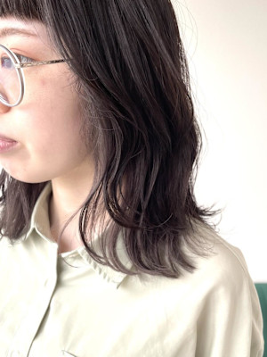 《kitin吉祥寺》インナーカラー グレージュ