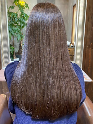 チョコレートブラウン　艶髪ストレート　スーパーロング