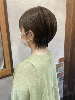 耳周りスッキリショートヘア