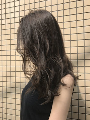 透明感！グレージュカラー