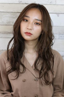 センターパートロング