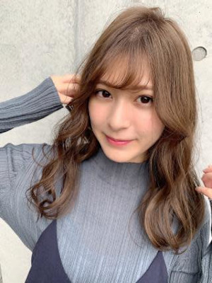 スタイル 鎖骨したロブスタイル