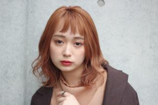 軽さのあるハイトーンエアリーパーマ