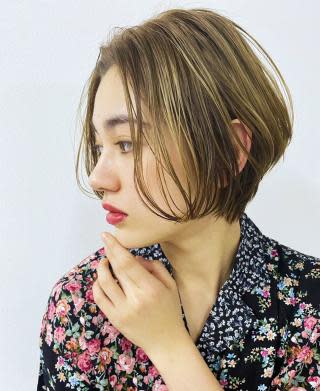 外国人風大人セクシーショートボブ