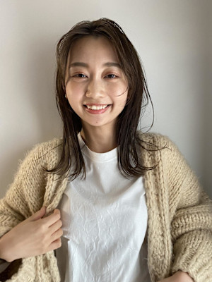 外ハネスタイル