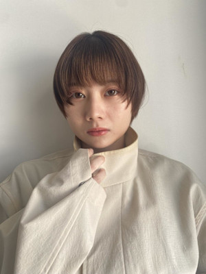 顔まわりレイヤーショート
