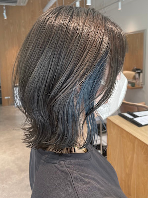 チラ見えがかわいい、遊び心インナーカラー