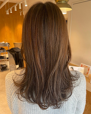 柔らかレイヤーで叶える、自然体の美しさ