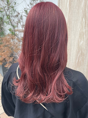 柔らかピンク×抜け感