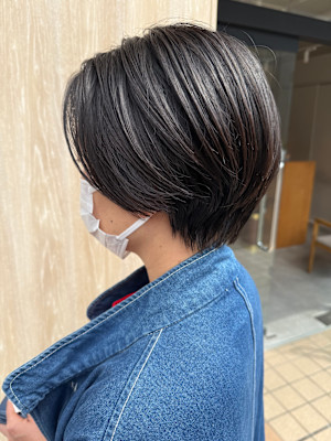 「360度美シルエット。大人クールなハンサムショート」