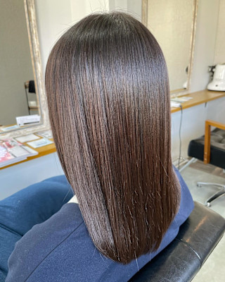 ツヤ感ブラウン×毛先までうるおう髪質改善ストレート💎