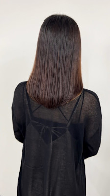 乾かすだけで整う✨柔らか丸みストレート×ナチュラルブラウン