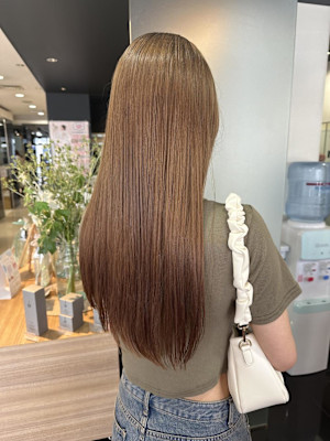 [aika] ベージュでイメージチェンジ