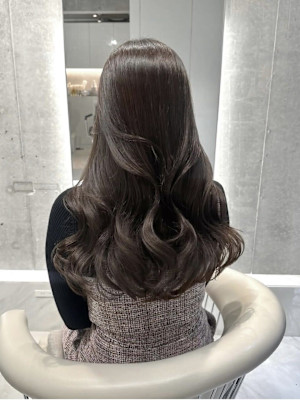 髪質改善＊グレージュロングくびれヘア＊美髪【Zina梅田】