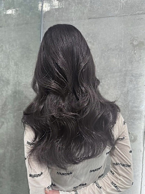 ＊艶ダークグレージュくびれヘアレイヤー＊美髪【Zina梅田】