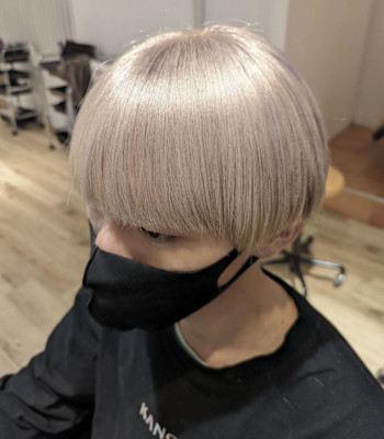 aluss with AKROS omotesando