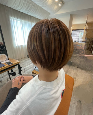 ショートボブ