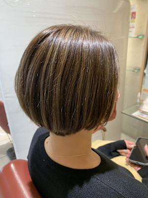 小顔見せ叶う大人の上品ボブ