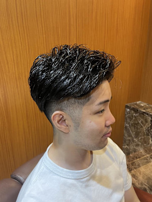 銀座　理容室　フェードカット　ビジネスヘア
