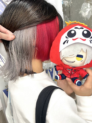 だるまいずごっど 推しカラー インナーカラー ブリーチ