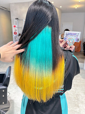 初音ミク　ミントグリーンイエローハイトーンインナーカラー