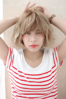 ハイトーン♪ブロンドショートボブ