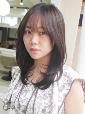 ミディアムレイヤー/ワンカール/ハッシュカット