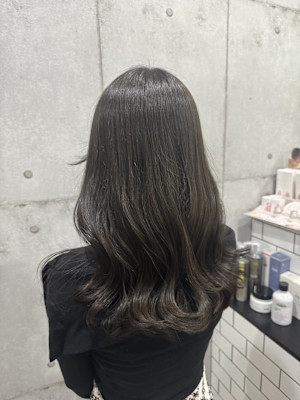 ダークグレージュ