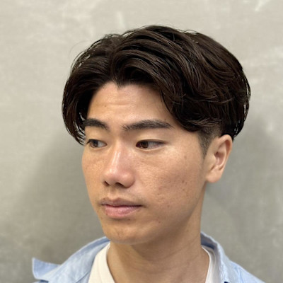 トレンドスタイル！フェザーパーマ/ビジネス/メンズカット