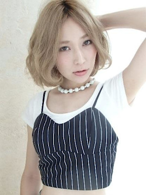 ハイトーン♪こなれミディアムボブ