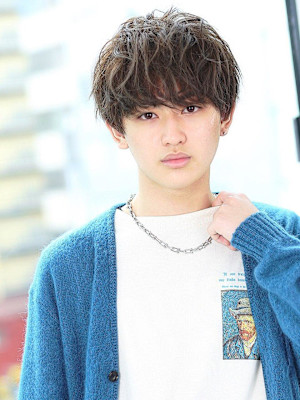 ソフトツイストスパイラルパーマ無造作マッシュ