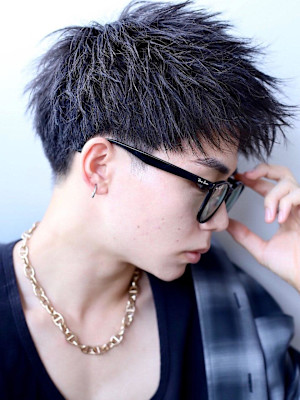 ソフトツイストパーマをかけて朝の時間を簡単に！