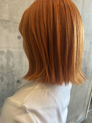 ボブ／ブリーチカラー