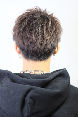 アップバング　刈り上げ