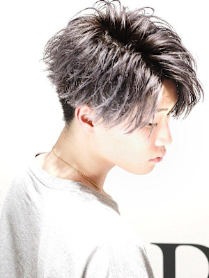 前下がりマッシュショート