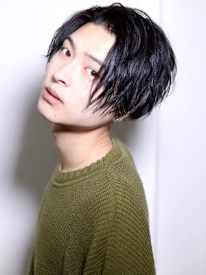 【艶髪】ミディアムセンターパート 3