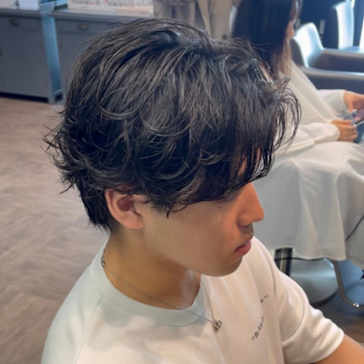 [藤沢]メンズカット黒髪センターパートシャドウフェザーパーマ