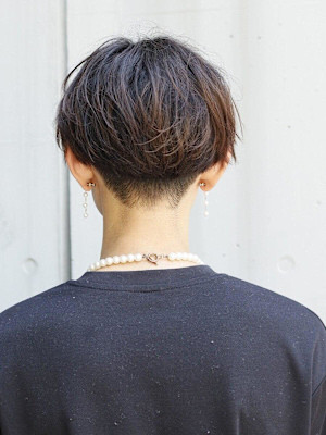 前下がりセンターパート