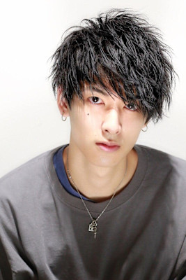 ソフトツイスト工口パーマアシメマッシュ