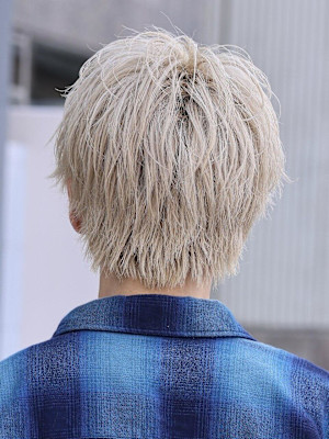 ハイトーンセンターパートマッシュ