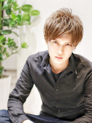 フェザーハーフアップバング