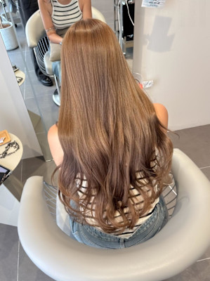 ミルクティーベージュ