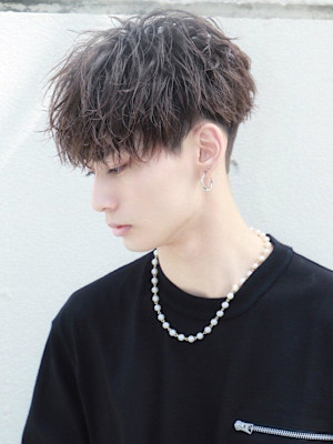 無造作前下がりマッシュ